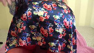 mature hairy milf fingers wet pussy closeup to squirting orgasm