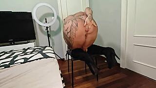 Dominatrix DanaXMuscles craves hot cum filling her boots