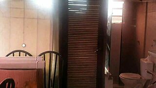 i found this hot stud beachside n offered my fat pussy quick!