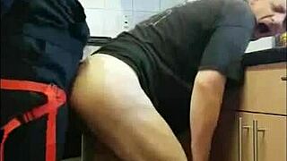 She handles every size confidently without jealousy part 18