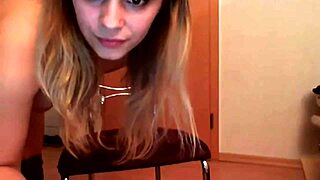 seductive sexydea shakes big ass and teases intimate wet pussy close up 🔥🍑