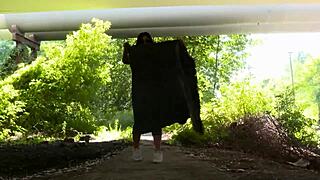 july johnson turkish-german big natural tits outdoor fuck