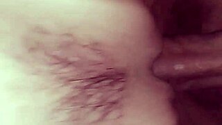 ¡Mi vecina CALIENTE me monta BIEN DURO ahora!