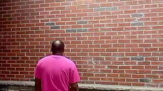 hey wanna see my private backward striptease in scorching 70° heat? 🔥🍑