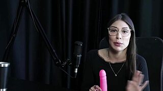 wanna see melina khalifa's wild interview full of filthy fun?