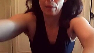 mature italian milf teases with her sweaty smelly feet and toes for jerk off