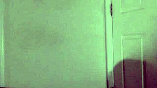 Romantic Woman Worship Via Free Jeans Sketching Session