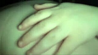 Watch her blast farts queefs while shaking that ass twerking