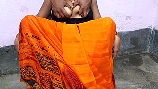 hot college girl's nude suhagrat gaping pussy at ranch party