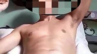 Colombian amateur gives intense ball sucking close-up