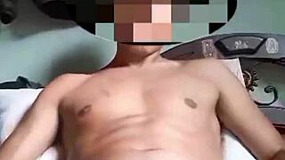 Colombian amateur gives intense ball sucking close-up