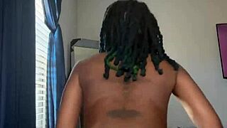 Hey watch this fat ass twerk wildly