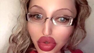 russian crossdresser rocks glasses lipstick in full fetish movie 💄👓🎥