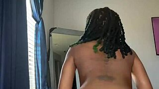 Hey watch this fat ass twerk wildly
