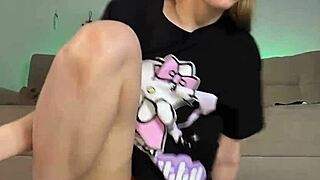 amateur fingers deep anal fisting while masturbating on sling