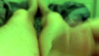 a quick solo naked tease with big cock vibes