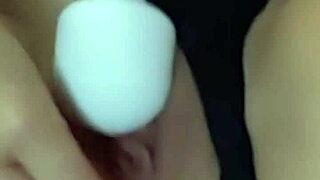 webcam slut vibes clit hard while lush pulses wet pussy deep
