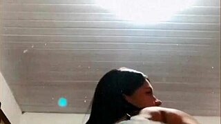 i'm that big ass slut dancing wild