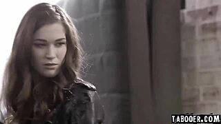 evelyn claire's fingering help turns into gia derza's taboo pussy lick and tribbing