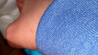 😈 milf vibes her horny 18+ pussy to wild orgasm