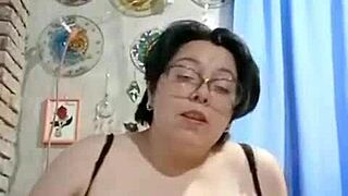 curvy marysubmissive's saggy tits handjob update