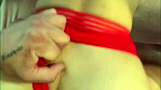 te muestro mi rico calzoncito, mira que lindo 😍