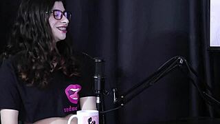 started chasing cash but ignores legs fucking her ex now 😈 yumi trap trans red lingerie