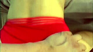 te muestro mi rico calzoncito, mira que lindo 😍