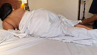 Voluptuous BBW Swallows Thick Creamy Load