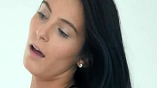 Tight teen babe fingers her wet pussy for solo fun