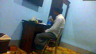 Bold Wet Sex Kissing Surge