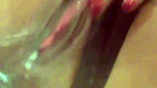 Deixa eu sentar no pau e meter forte na bunda pra gozar!