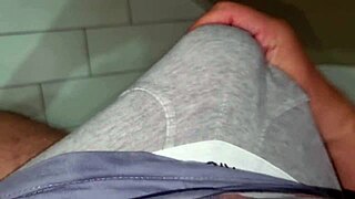 Intense Italian Amateur Huge Cock Explosive Cumshot Blast