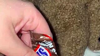 i stuff juicy food deep in my arab teen pussy kinky orgasm hits