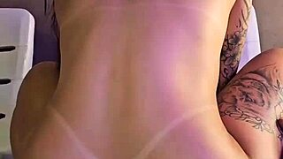 black monster cock eases my tension spreading juicy pussy wide 😍🍆