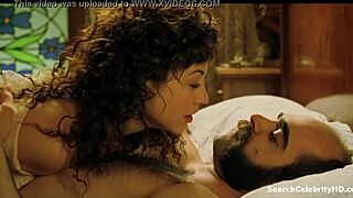 leonor watling looks so hot topless giving that handjob blowjob 😍💦