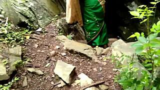 wanna quick anal fuck in jungle on vacation babe?