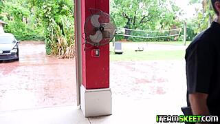 hey stud, fuck that sexy teen alicia reigns on couch now