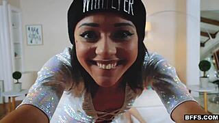 i'm watching hime marie jericha jem holly hendrix in wild cam orgy