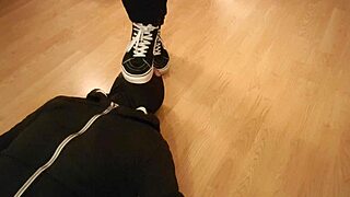 mmm eating goodies under my mistress's hot vans sneakers 👠😈