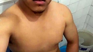 bold amateur teen masturbates to explosive cumshot