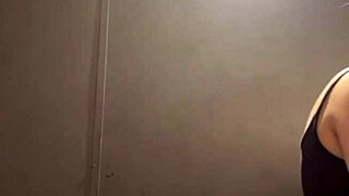 public outdoor fetish play with squirting and feet