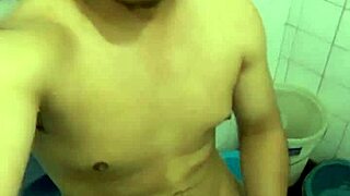 bold amateur teen masturbates to explosive cumshot