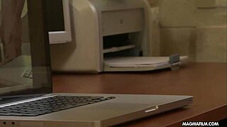 Mia Magma Unleashes Fierce Live Webcam Orgasm Frenzy