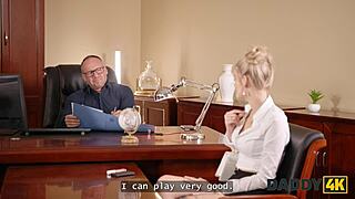 hey boss, naomi loves showing her big natural tits shaved pussy long legs to seal the deal right?