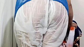 desi big ass long nipples tease in wet clothes