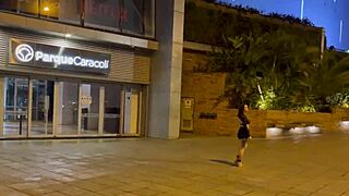 watch horny latina get naughty in mall 😈🍑