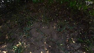 Beach fitness babe worships huge cock with deep outdoor pounding