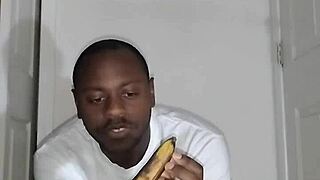 hey, wanna relax, eat bananas, stretch out, and get thankful this holiday?