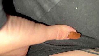 watch horny latina get naughty in mall 😈🍑